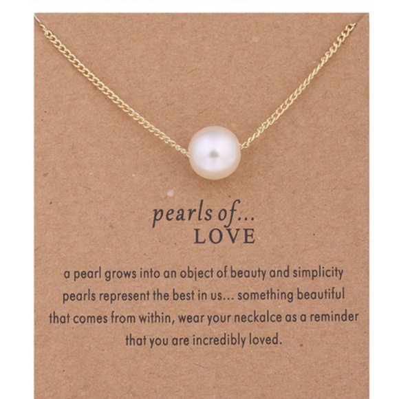 FEMME SOULS Jewelry - Pearls of Love Necklace